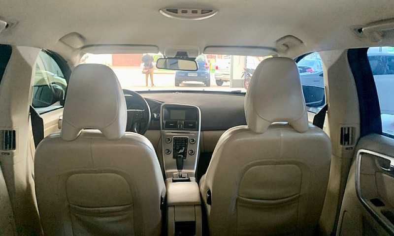 Volvo 2012 Xc60 2.0 ...