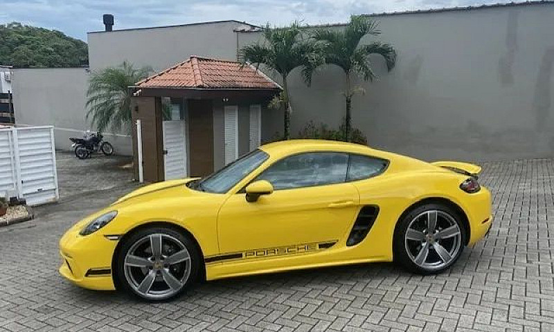 Porsche 718 Cayman 2...