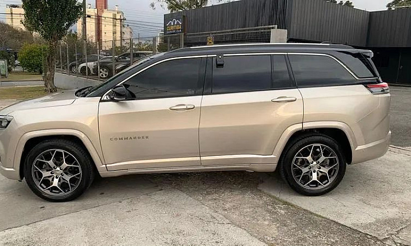 Jeep Commander Overl...