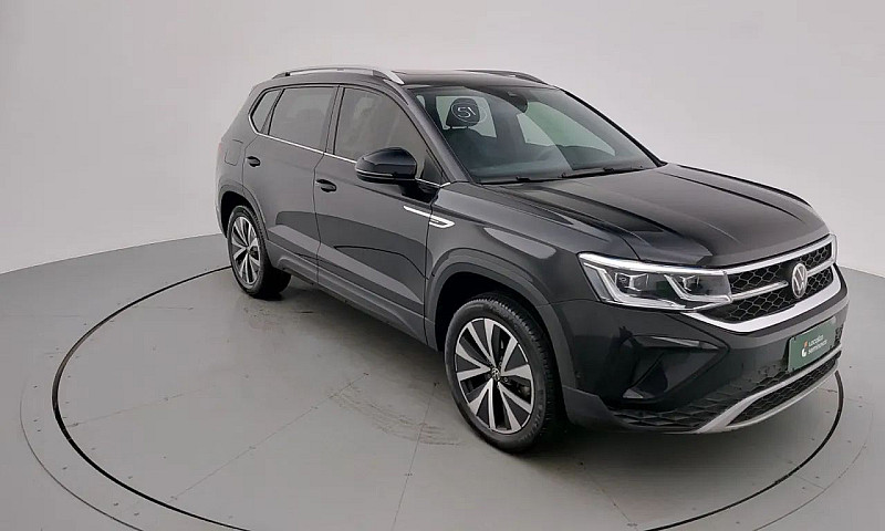Volkswagen Taos 2023...