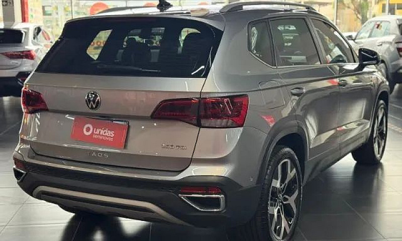Volkswagen Taos High...