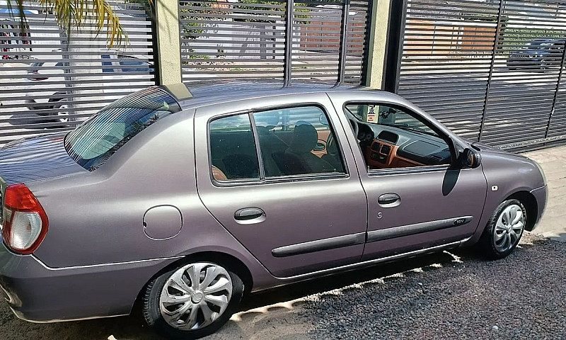 Renault Clio Sed. Au...
