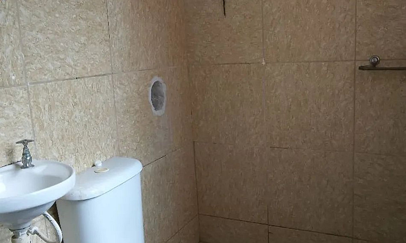 Alugo Casa Pequena ...