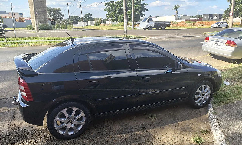 Chevrolet Astra Adva...