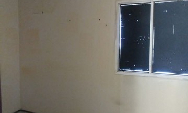 Aluga Se Apartamento...