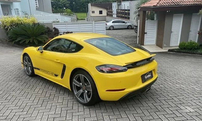 Porsche 718 Cayman 2...