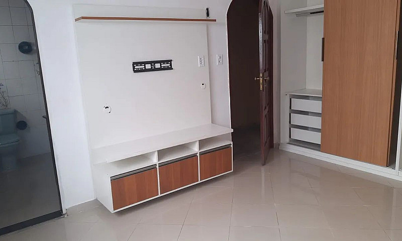 Alugo Casa No Cj Hua...