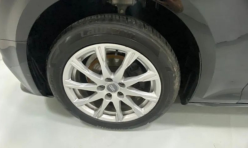 Audi A4 Attraction 2...