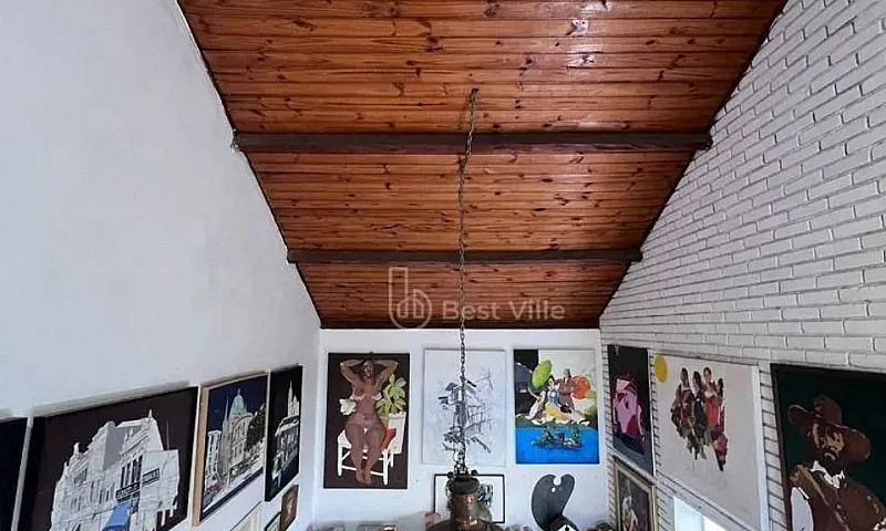 Casa À Venda Com 250...