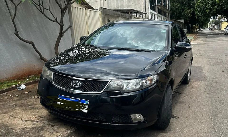 Kia Motors Cerato 1....