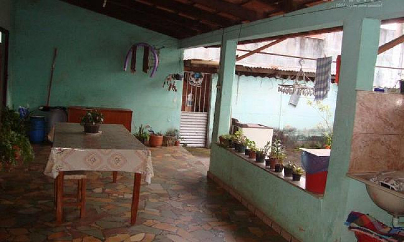 Casa Com 3 Dormitóri...
