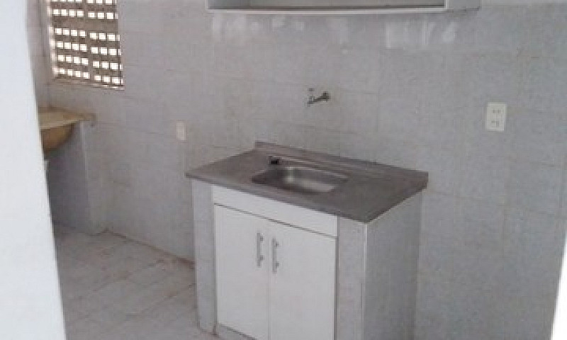 Aluga-Se Apartamento...