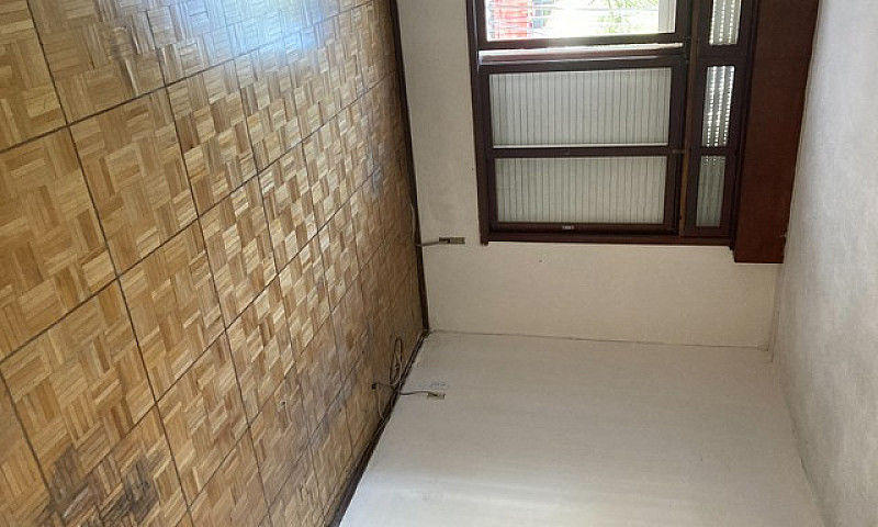 Casa Com 190 M2 Com ...