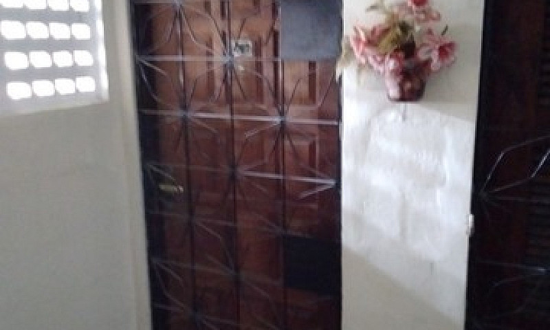 Aluga-Se Apartamento...