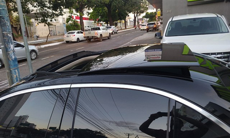 Mercedes-Benz C-200 ...