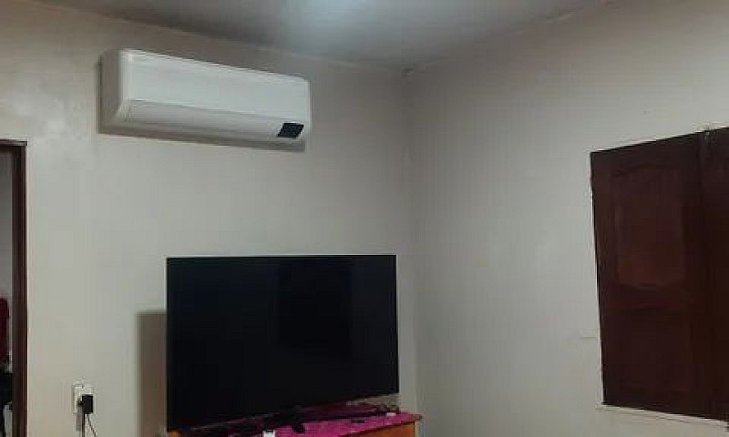 Vende-Se Casa...