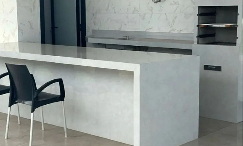 Casa Terrea Com 4 Su...