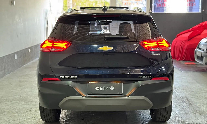 Gm Tracker Premier 1...