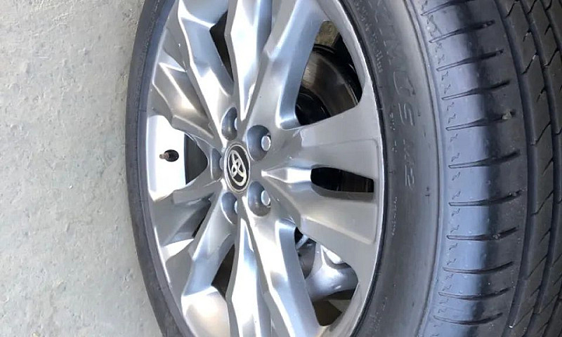 Toyota Corolla Xei 2...