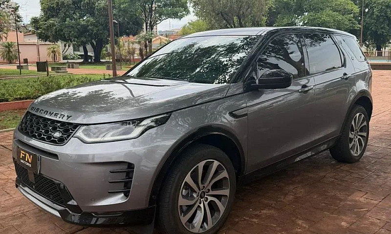 Land Rover Discovery...