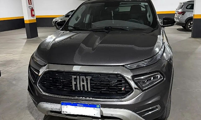 Fiat Toro Volcano 2....