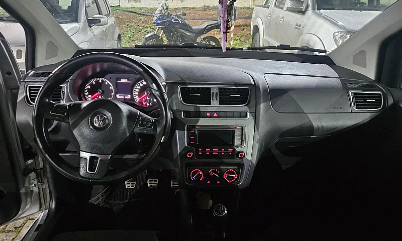 Volkswagen Spacecros...
