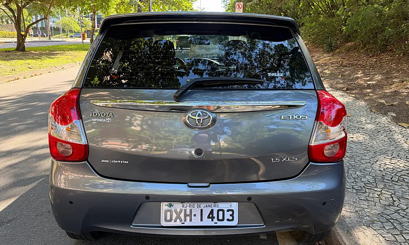 Toyota Etios Xls 1.5...
