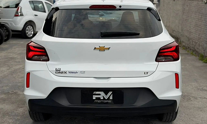Chevrolet Onix Hatch...