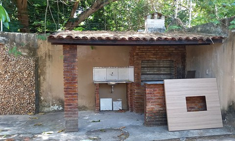 Alugo Casa Dúplex- L...
