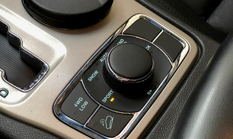 Jeep Grand Cherokee ...
