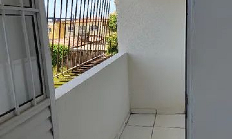 Alugo Um Apartamento...