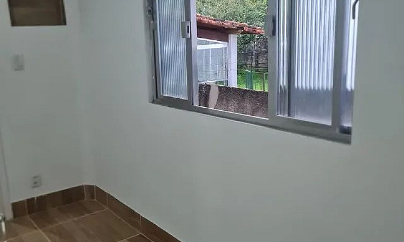 Aluga-Se Apartamento...