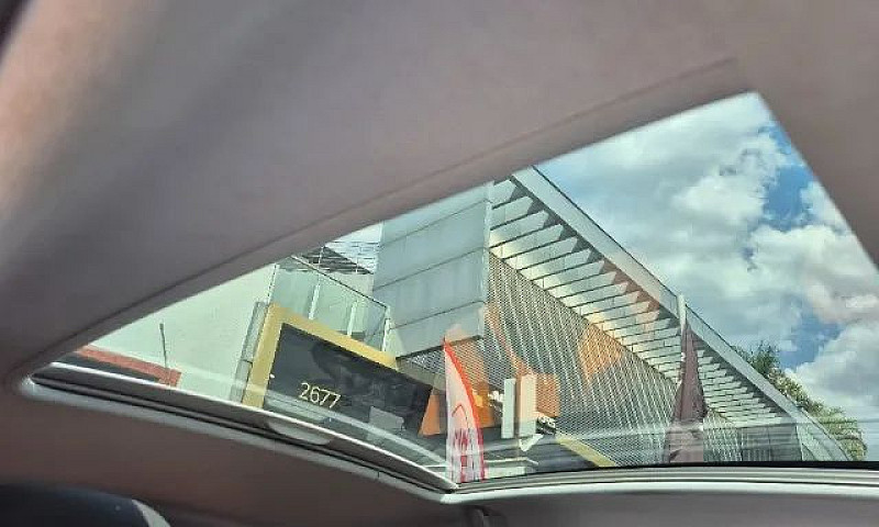 Peugeot 208 Allure 1...