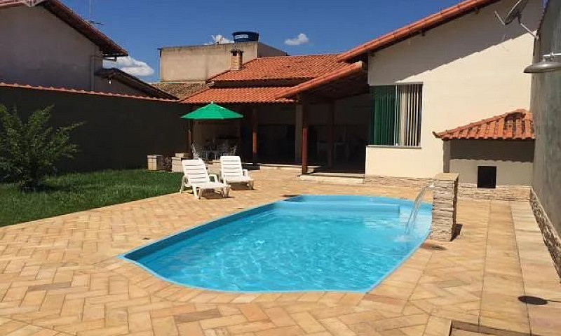 Casa Plana Em Pinhei...