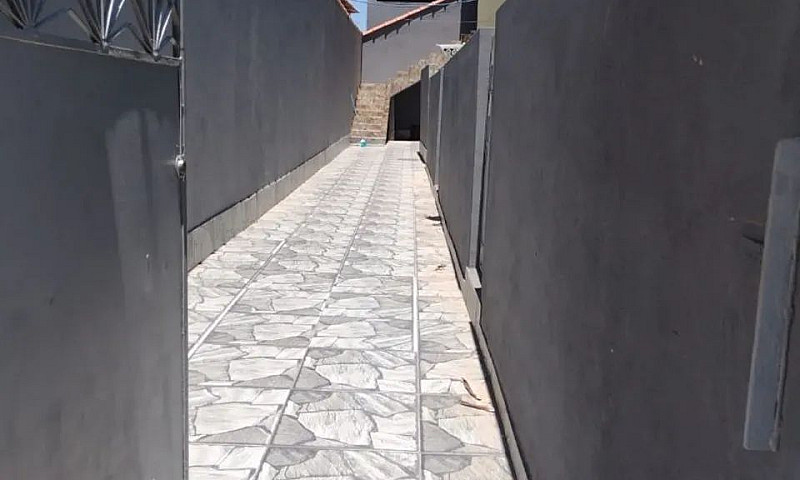 Alugo Casa Inhoaíba/...