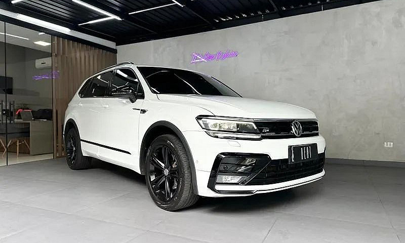 Volkswagen Tiguan R-...