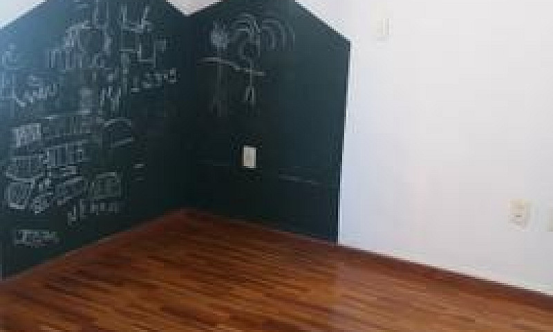 3 Dorms 1 Suite Pomp...