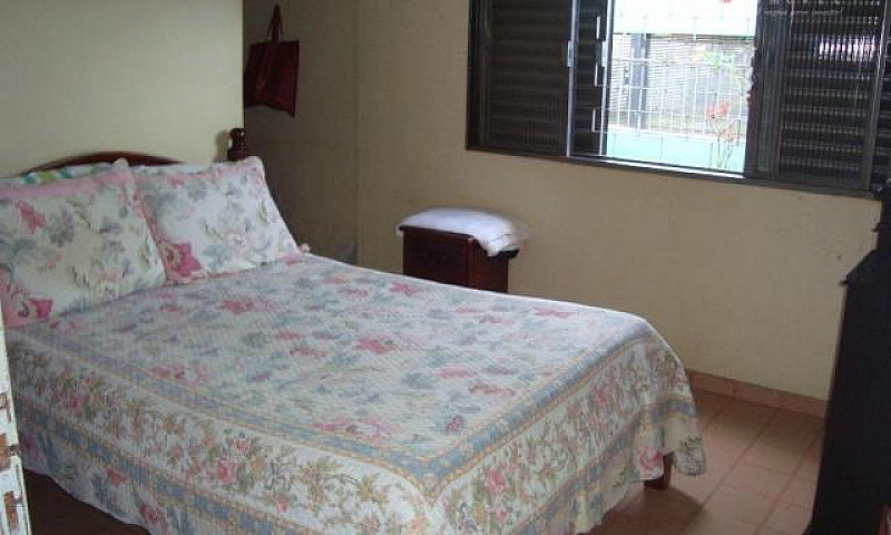 Casa Com 3 Dormitóri...