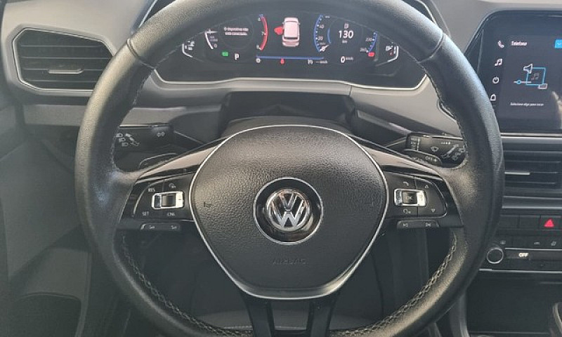 Volkswagen T-Cross 1...