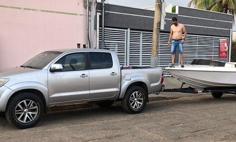 Vendo Hilux Srv 2015...