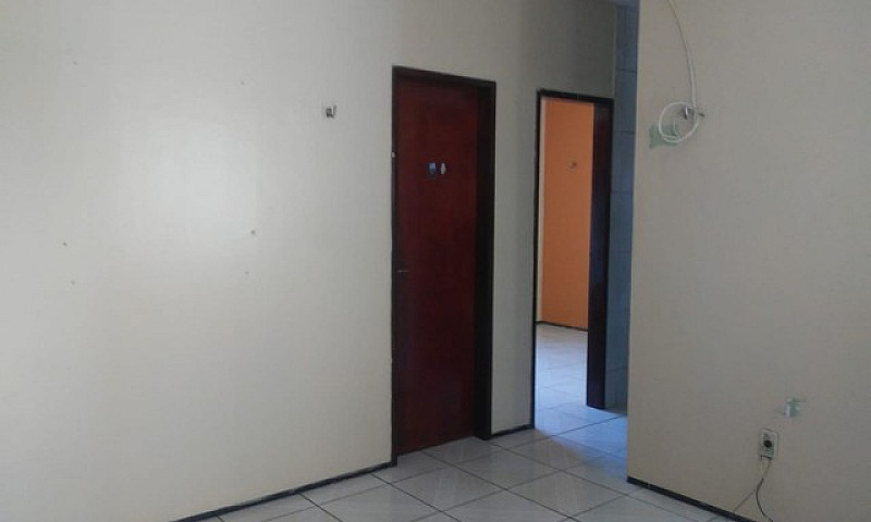 Aluga Se Apartamento...