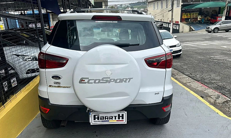 Ecosport Titanium 2....