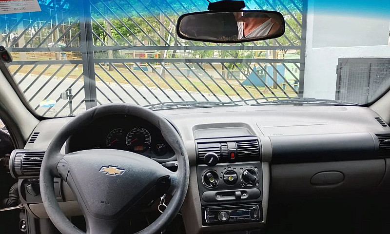 Chevrolet Classic Li...