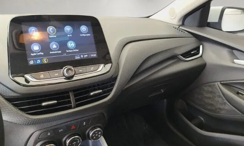 Chevrolet Onix Plus ...