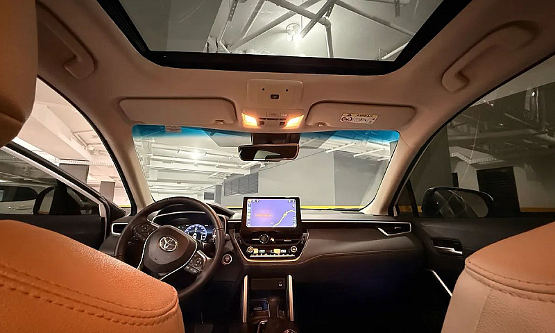 Toyota Corolla Cross...