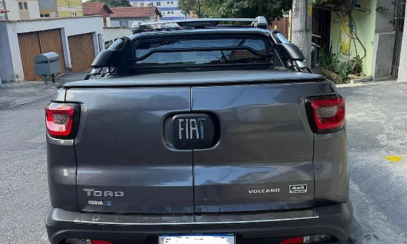 Fiat Toro Volcano 2....