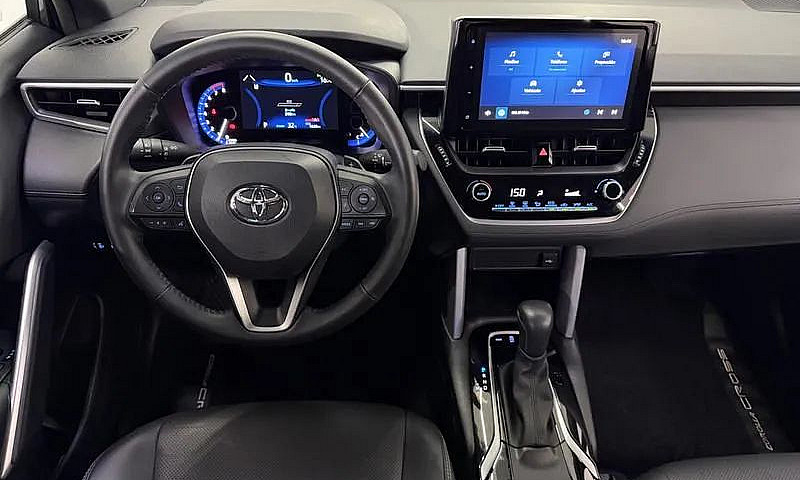 Toyota Corolla Cross...