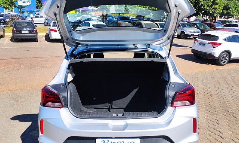 Chevrolet Onix Plus ...