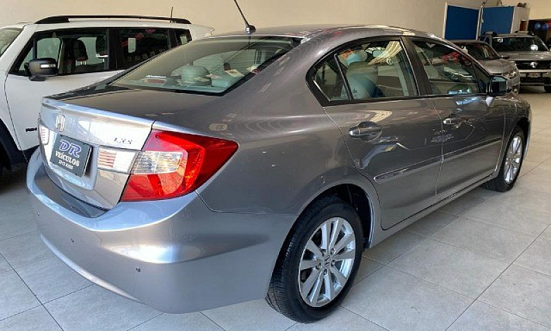 Civic Lxs 1.8 Aut. 2...