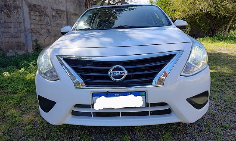 Nissan Versa 1.0 201...